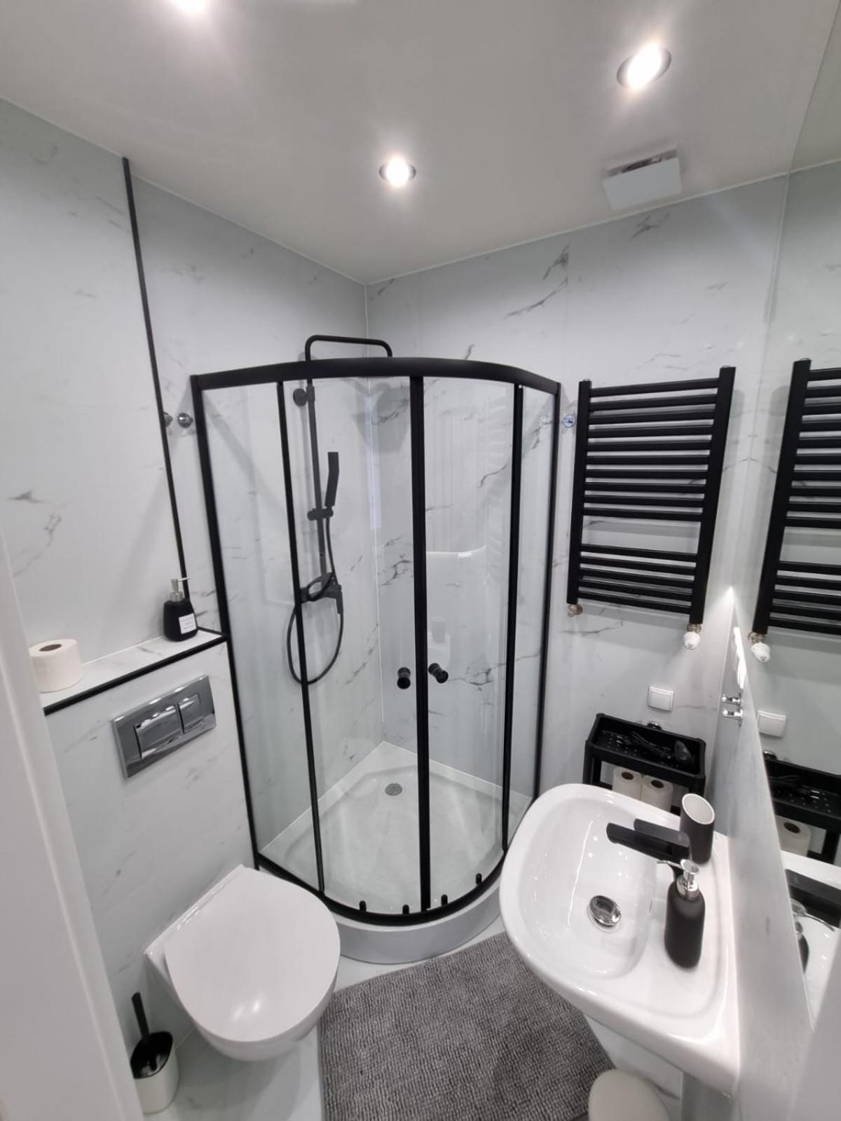 Wyjatkowe Apartamenty W Centrum Wroclaw Bagian luar foto