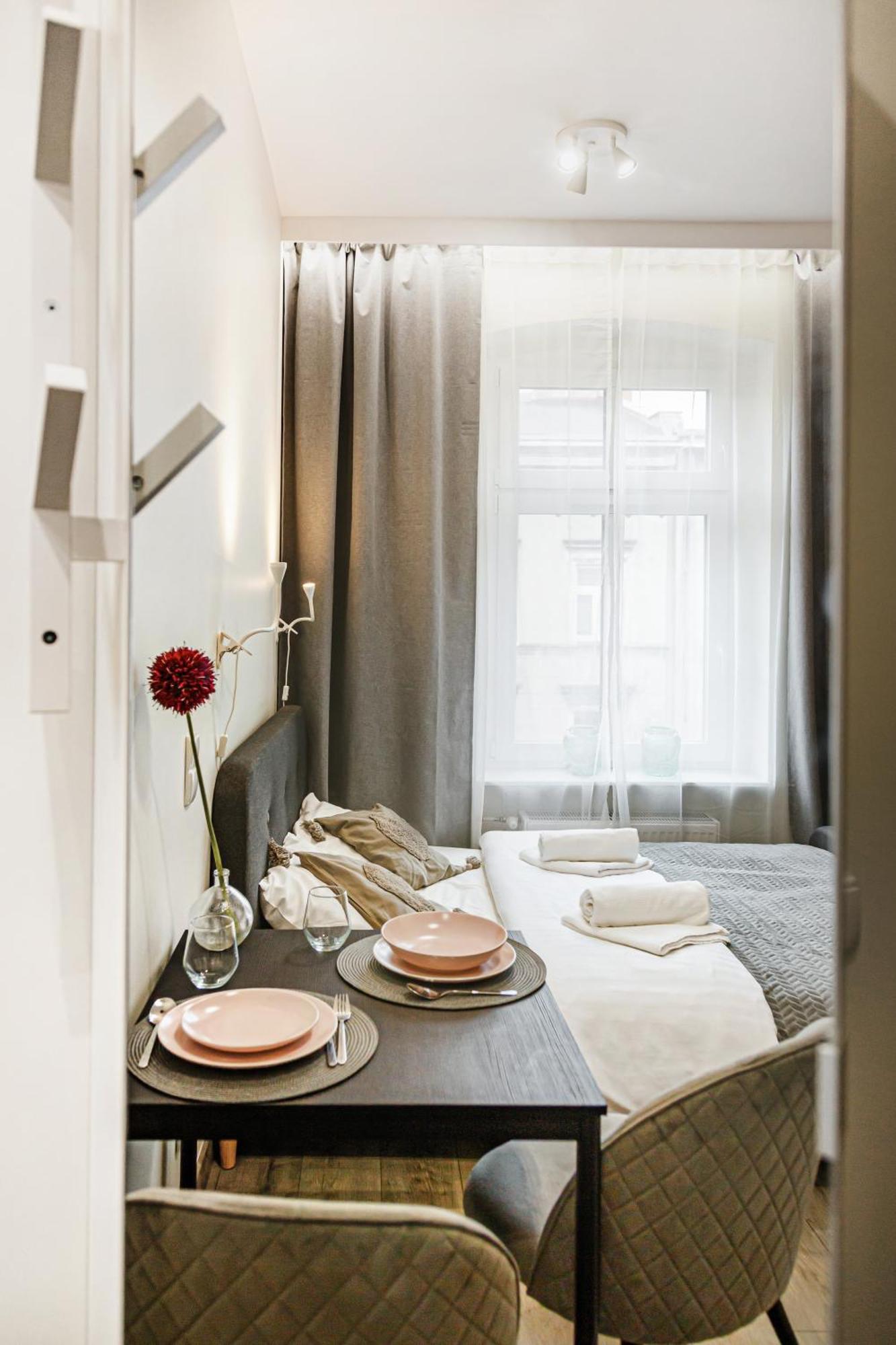 Wyjatkowe Apartamenty W Centrum Wroclaw Bagian luar foto