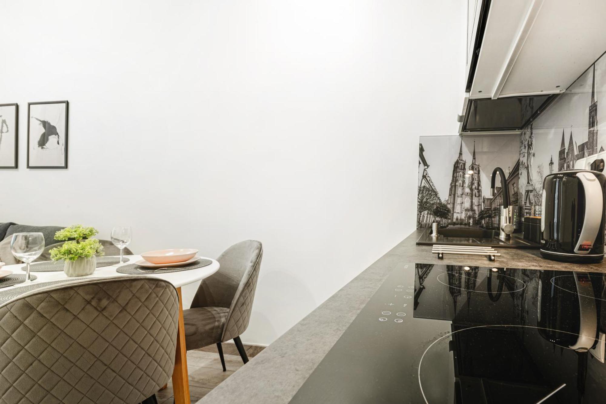 Wyjatkowe Apartamenty W Centrum Wroclaw Bagian luar foto
