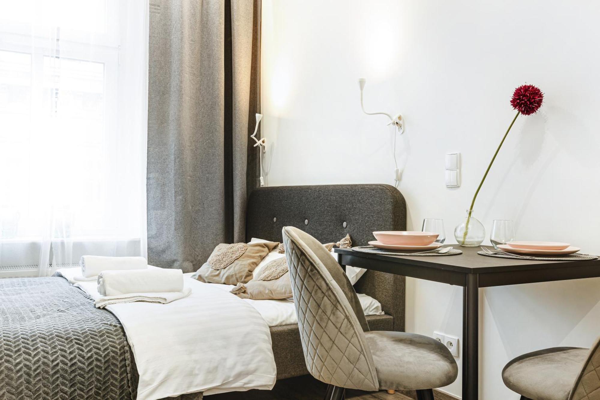 Wyjatkowe Apartamenty W Centrum Wroclaw Bagian luar foto