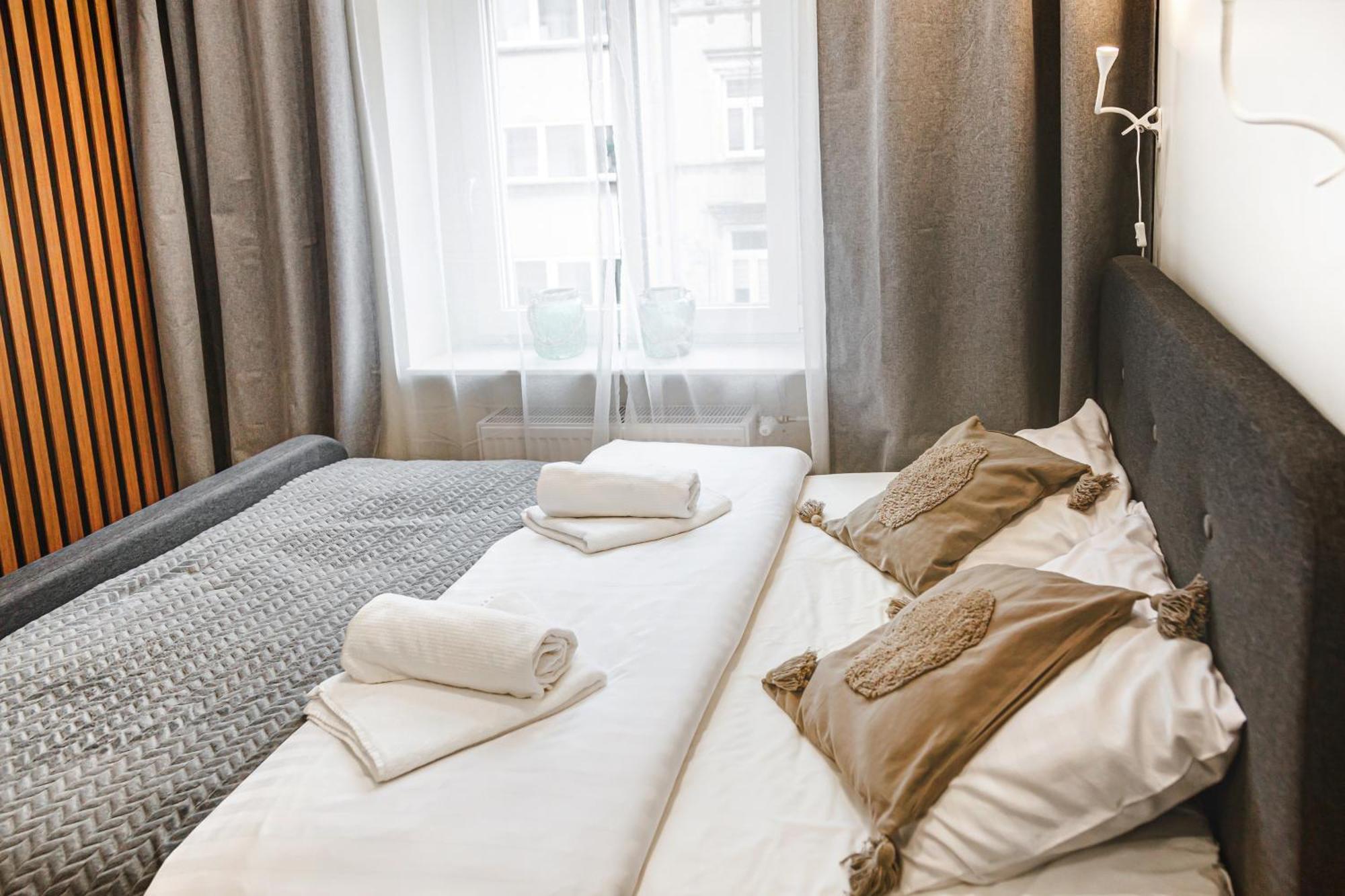 Wyjatkowe Apartamenty W Centrum Wroclaw Bagian luar foto
