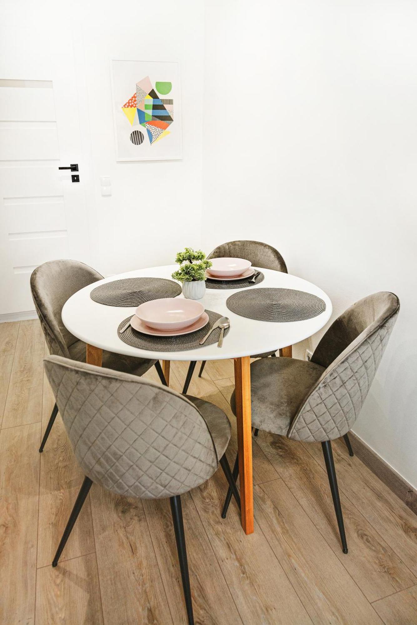 Wyjatkowe Apartamenty W Centrum Wroclaw Bagian luar foto